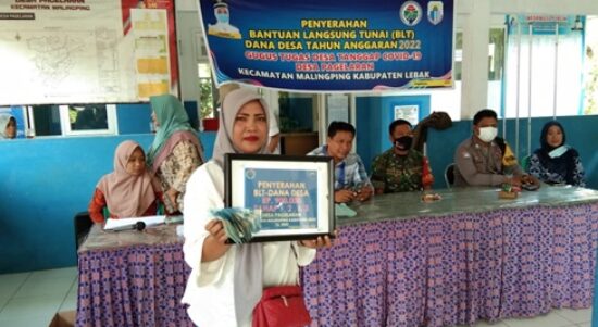 Berjalan Lancar : Desa Pagelaran Salurkan BLT DD untuk 101 KPM