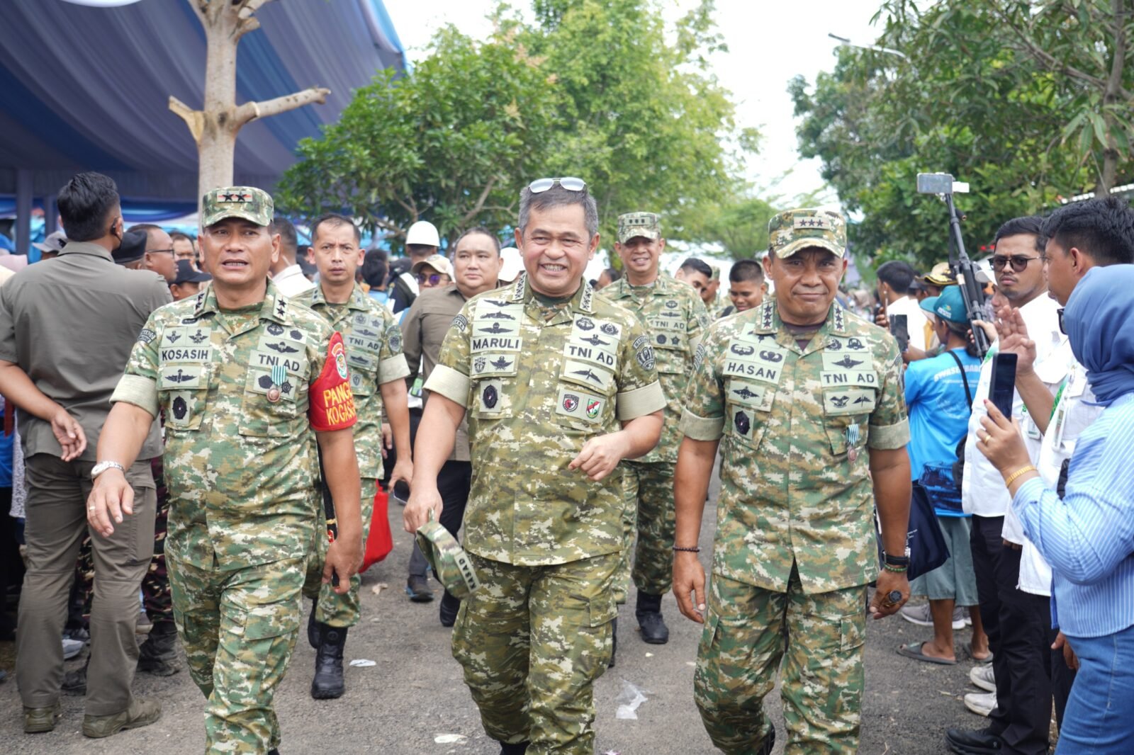 Kasad Hadiri Panen Raya di Cilebar Karawang, Presiden RI Umumkan Swasembada Pangan Nasional