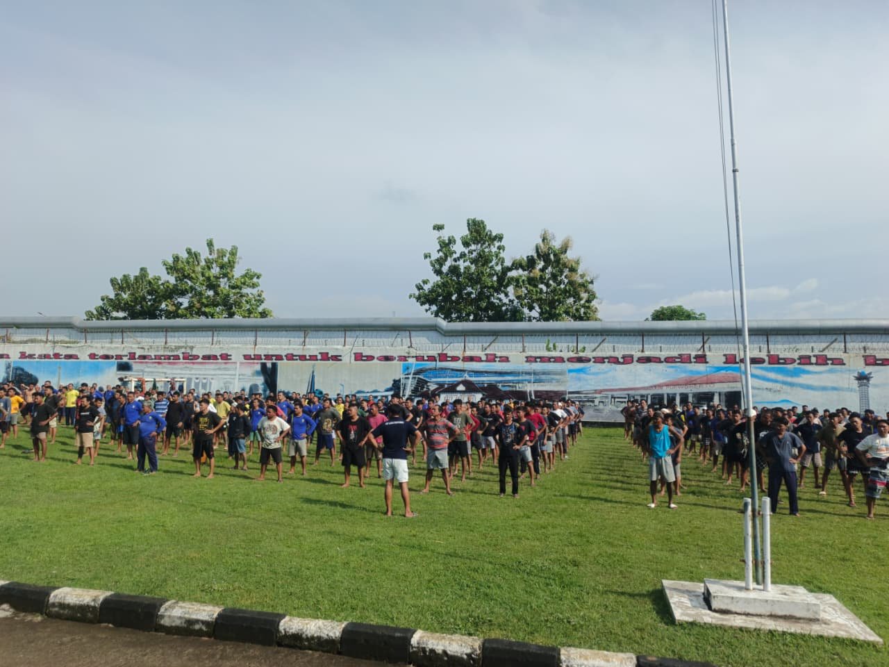 Senam Rutin Tingkatkan Kesehatan dan Kebugaran Warga Binaan Lapas Kelas IIA Purwokerto