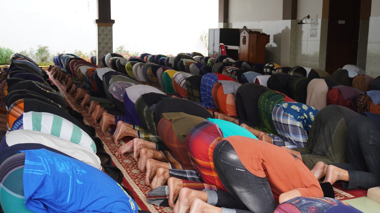 Warga Binaan Lapas Kelas IIA Purwokerto Rutin Laksanakan Salat Ashar Berjamaah