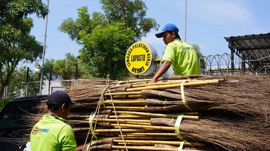 Hasil Karya Warga Binaan Lapas Purwokerto Dipasarkan Melalui Kerja Sama dengan CV. Pusat Handicraft