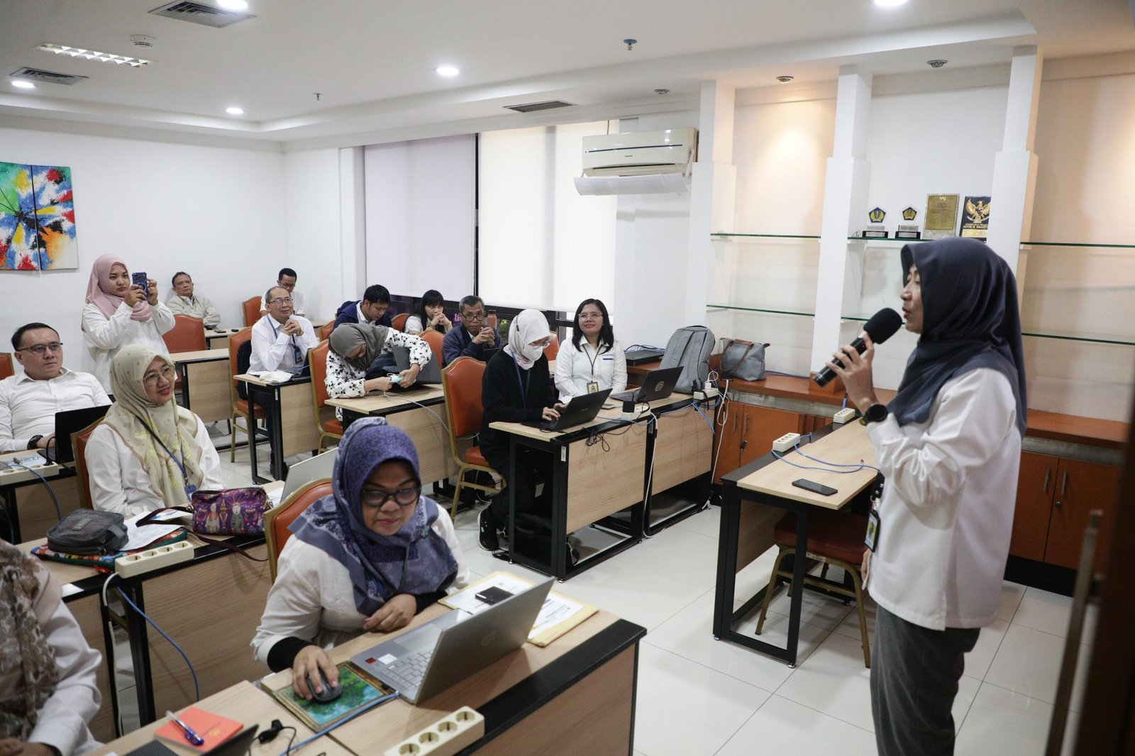 Tingkatkan Kepatuhan Pajak, Kemensetneg Gelar Bimtek Aktivasi dan Pengisian SPT Tahunan PPh OP melalui Coretax