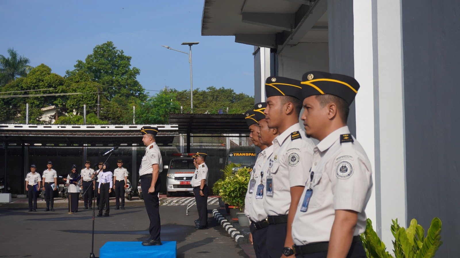 Wujudkan Birokrasi Bersih dan Melayani, Lapas Purwokerto Laksanakan Apel Penandatanganan Pakta Integritas Zona Integritas Digelar