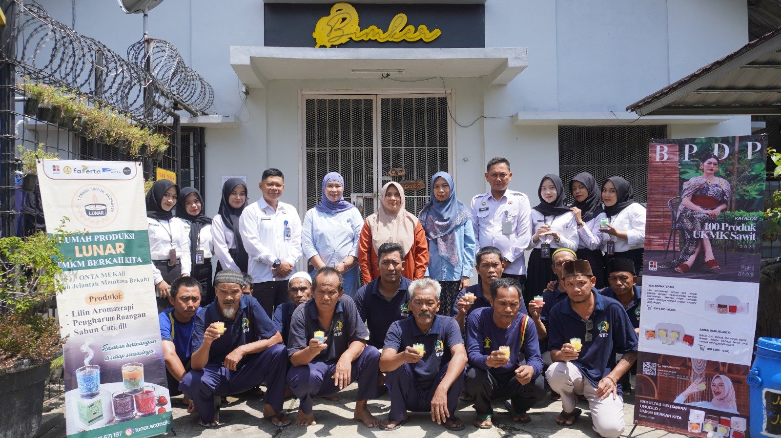 Warga Binaan Lapas Purwokerto Ikuti Pelatihan Pembuatan Lilin Hias dan Aromaterapi dari Minyak Jelantah