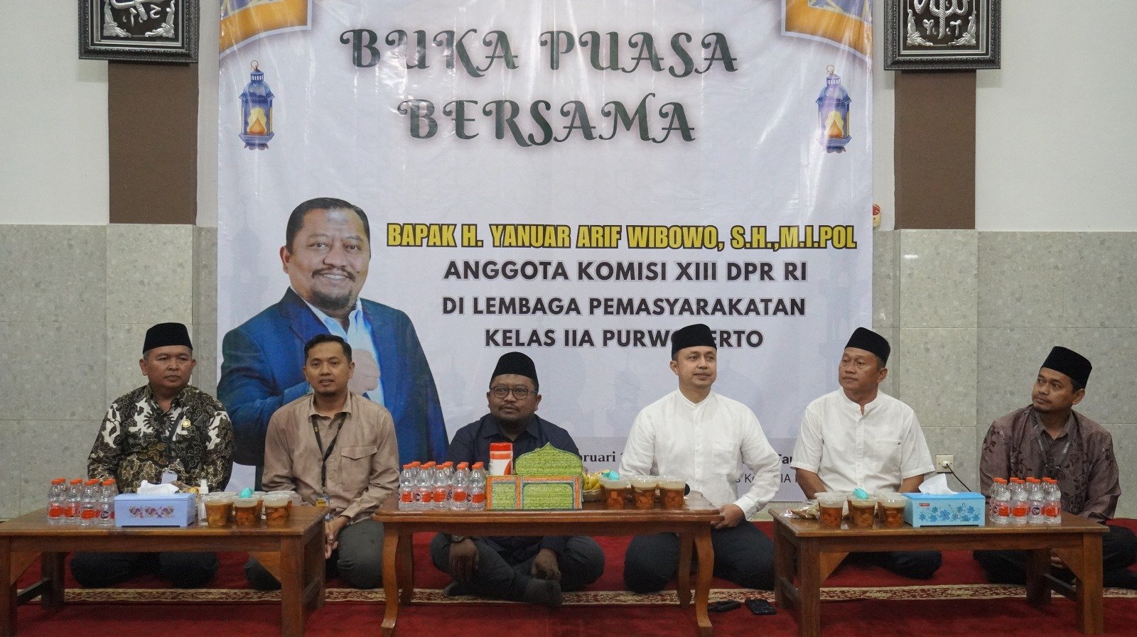 Pererat Silaturahmi Ramadan, Warga Binaan dan Petugas Lapas Purwokerto Buka Puasa Bersama Anggota Komisi XIII DPR RI