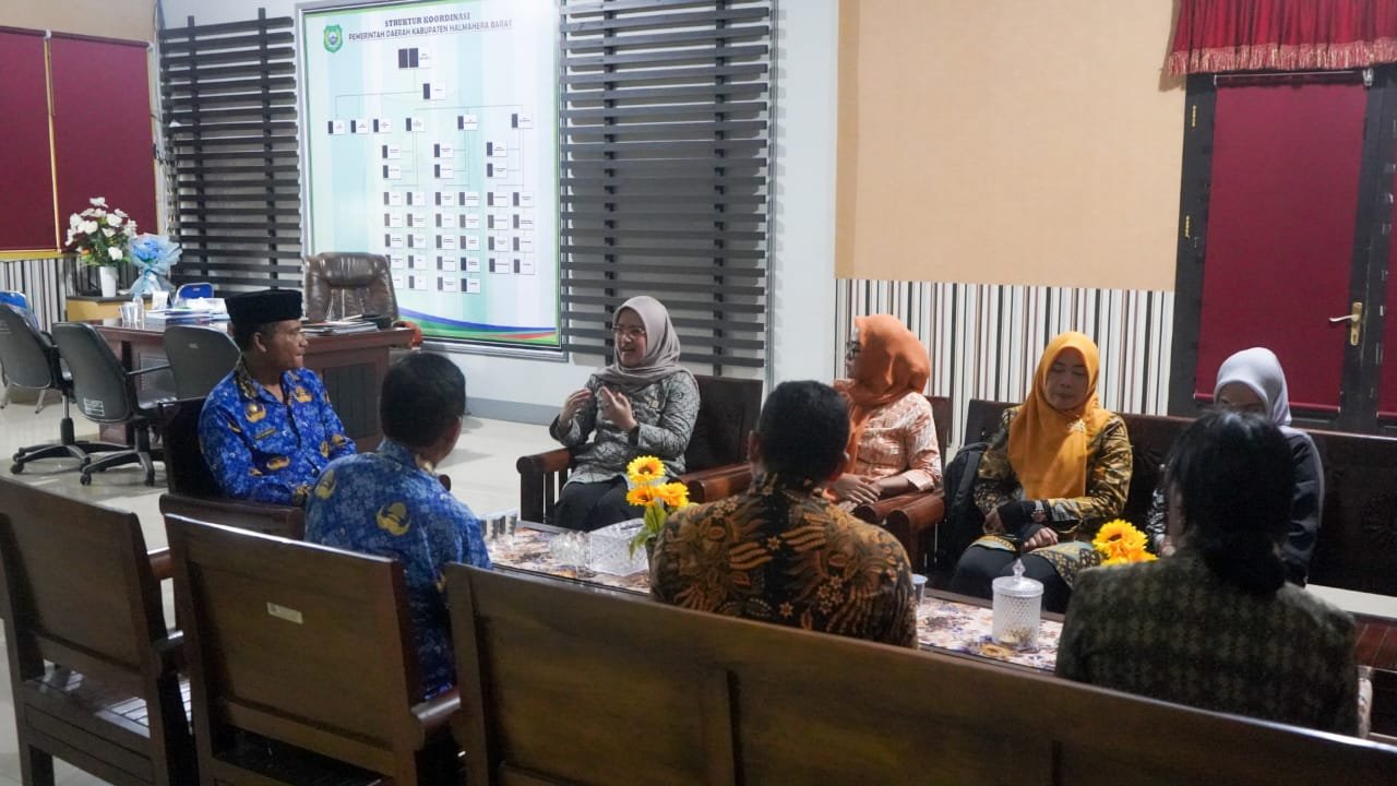 Perkuat Sinergi Kebijakan Pusat dan Daerah, Kanwil Kemenkum Malut Koordinasikan Pembentukan FKK di Halmahera Barat