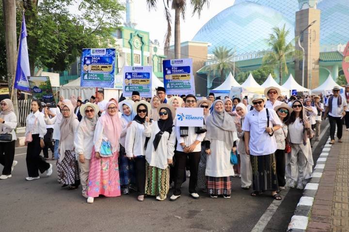 Jalan Sehat Sarungan Festival Al-A’zhom 2026 Tarik Antusias Ribuan Warga Tangerang 10/10